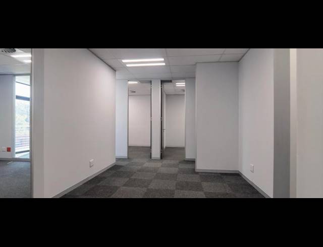 BUSINESS PROPERTY TO RENT IN LYNNWOOD